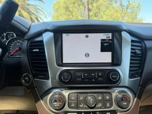Used 2015 Chevrolet Tahoe LTZ RWD image 28