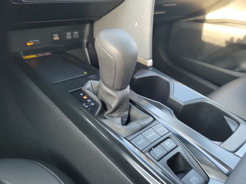 Used 2025 Toyota Camry LE w/ Convenience Package FWD image 28
