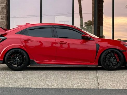 Used 2017 Honda Civic Type R image 14