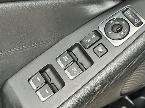 Used 2014 Kia Cadenza Premium FWD image 12