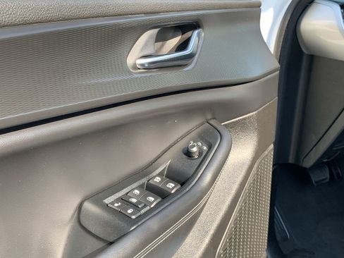 Used 2024 Jeep Grand Cherokee L Laredo image 17