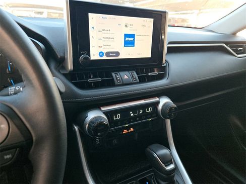 Used 2024 Toyota RAV4 XLE Premium image 17