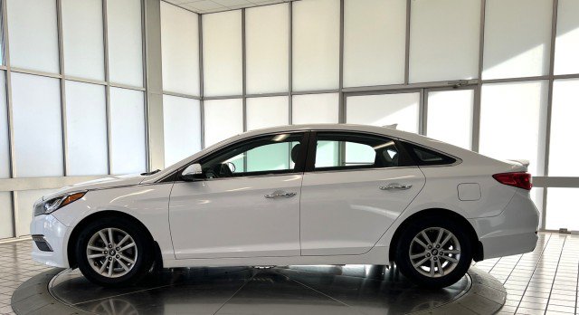 Used 2015 Hyundai Sonata ECO w/ Option Group 08 FWD image 4