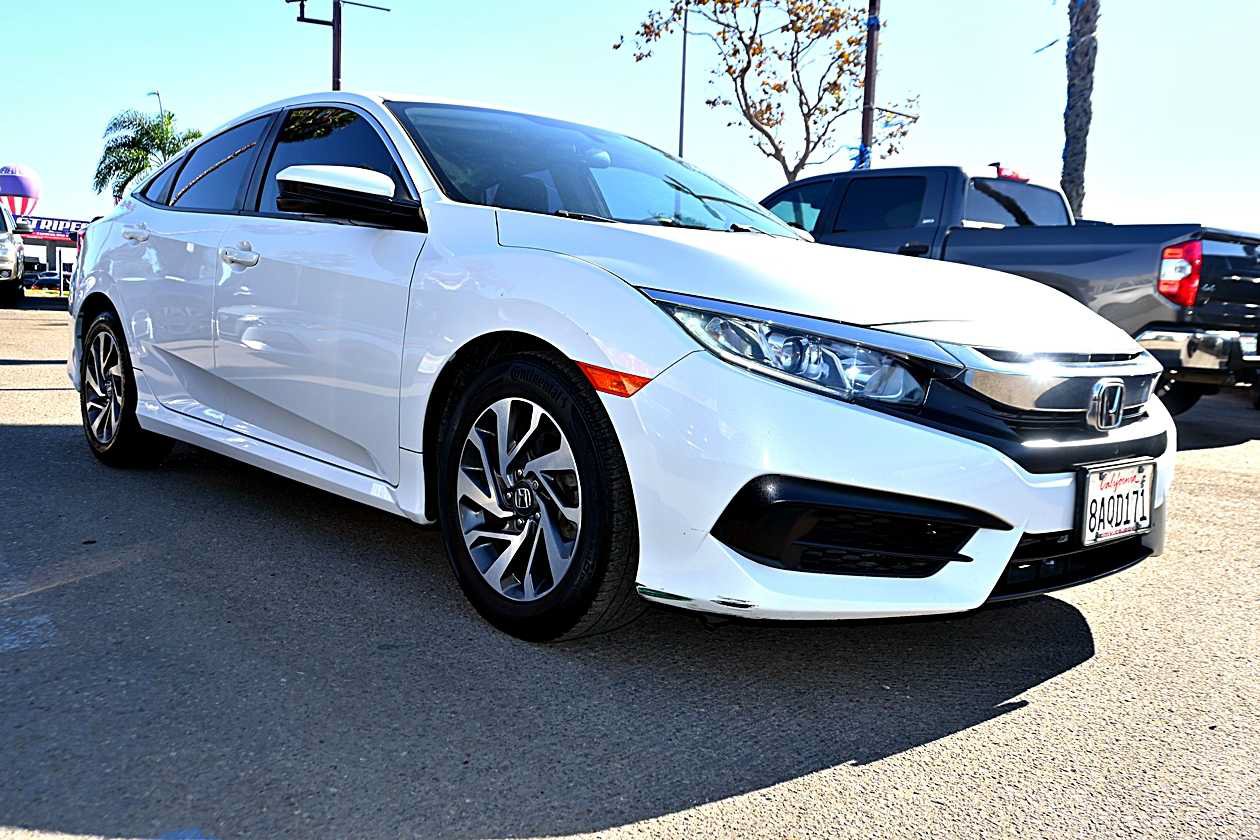 Used 2017 Honda Civic EX image 3