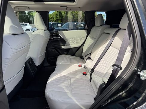 New 2025 Mitsubishi Outlander SEL AWD/4WD image 15