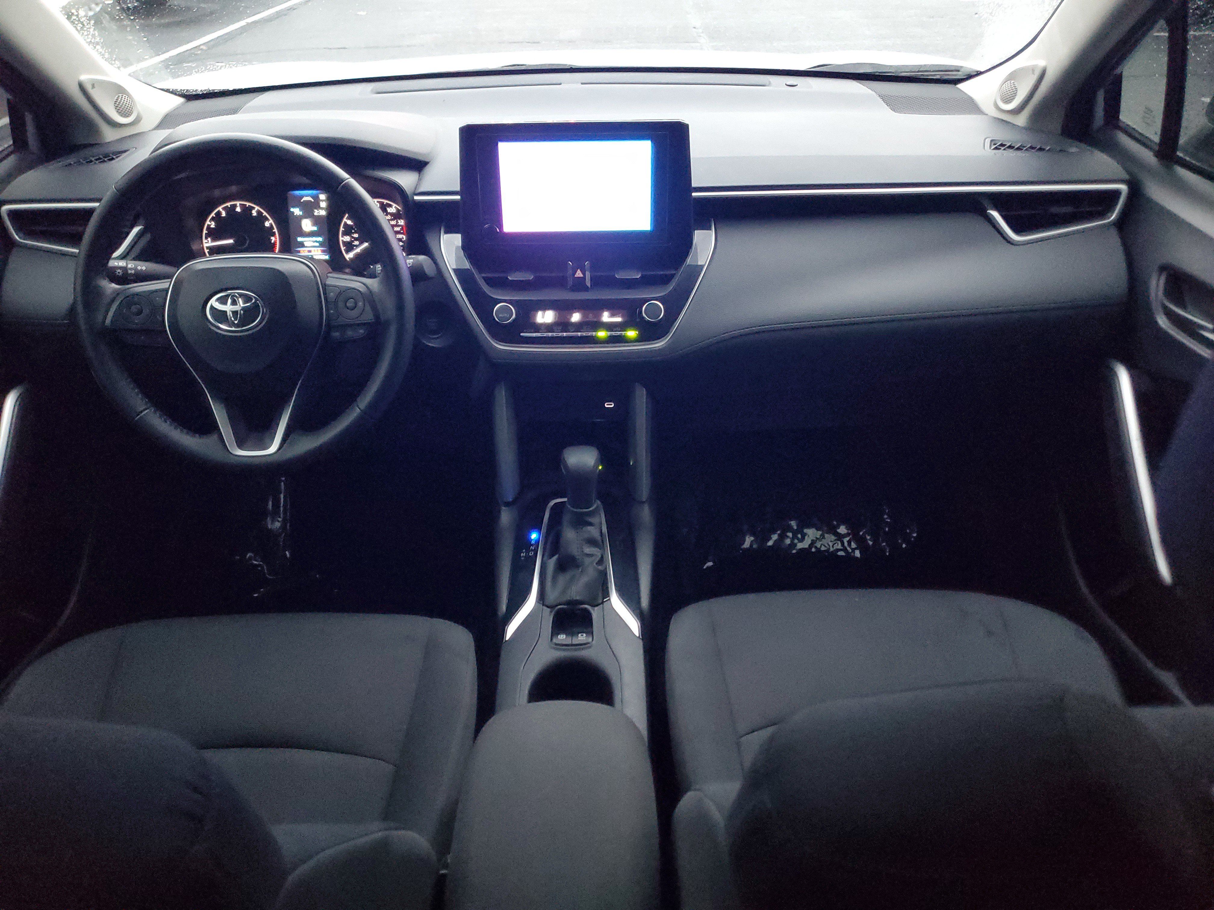 Certified 2025 Toyota Corolla Cross LE w/ Moonroof Package AWD/4WD image 12