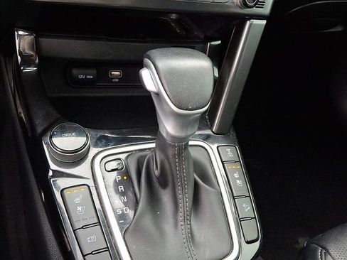 Certified 2024 Kia Seltos SX w/ SX Sunroof Package image 18