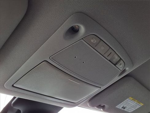 Used 2021 Nissan Rogue Sport S image 24