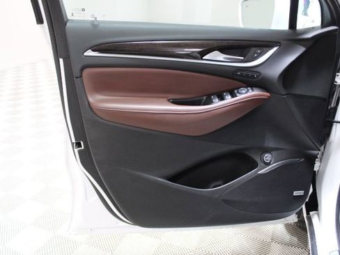 Used 2020 Buick Enclave Avenir w/ Avenir Technology Package image 18