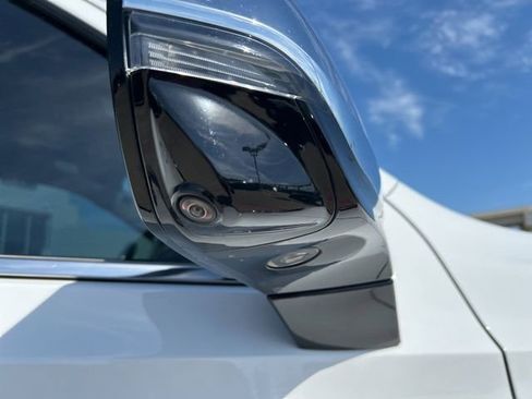 Used 2021 Chevrolet Tahoe Premier w/ Premium Package RWD image 17