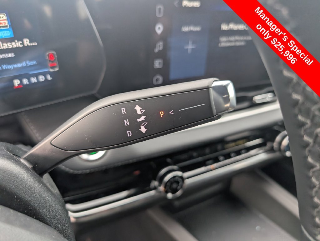 Used 2026 Chevrolet Equinox LT w/ Safety and Technology Package FWD image 18