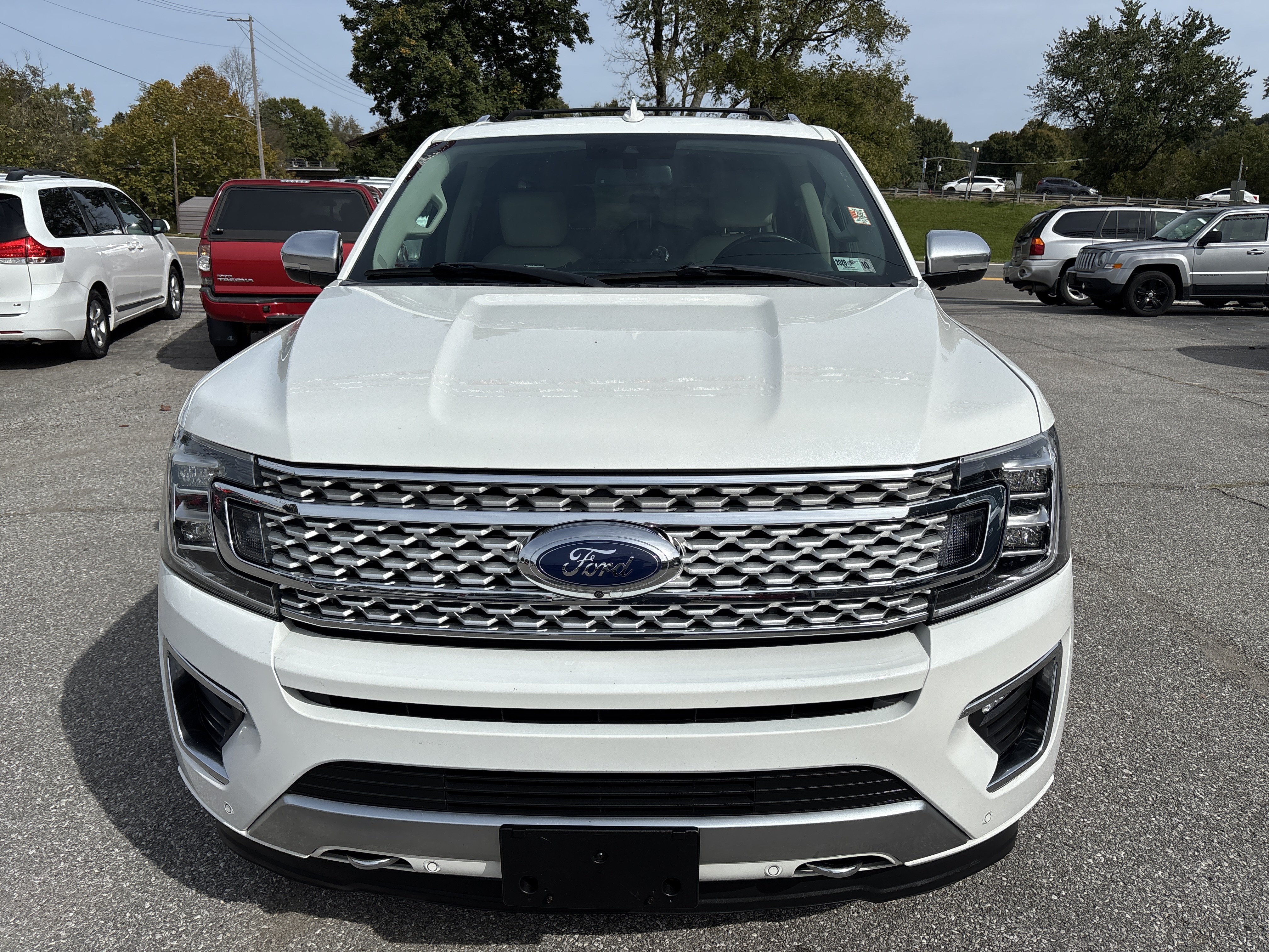 Used 2020 Ford Expedition Max Platinum AWD/4WD image 2