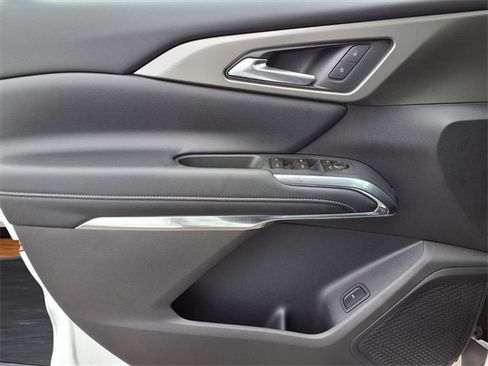 New 2026 Chevrolet Traverse LT w/ Driver Confidence Package image 18