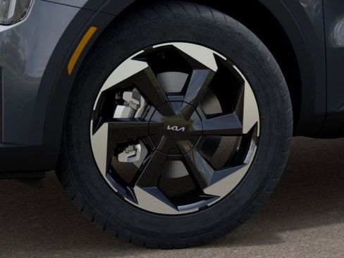 New 2025 Kia Sorento EX image 9