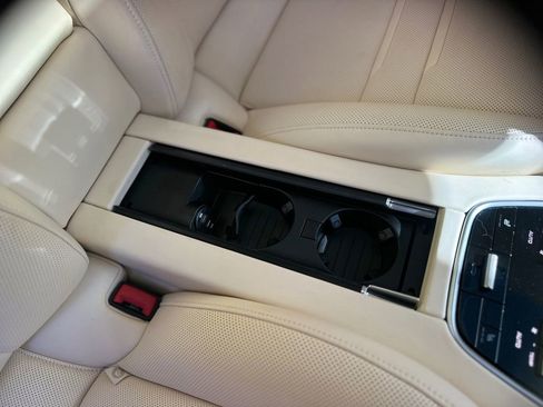 Used 2023 Porsche Panamera GTS image 27