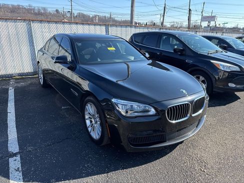 Used 2015 BMW 740Li image 1