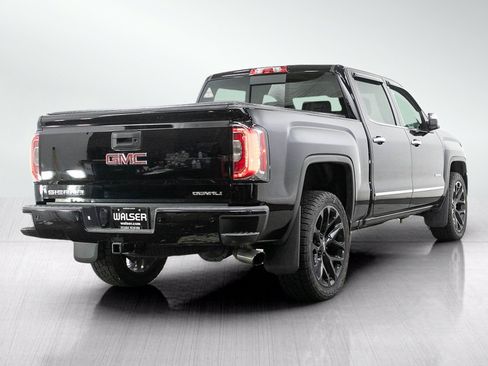 Used 2018 GMC Sierra 1500 Denali w/ Denali Ultimate Package AWD/4WD image 5