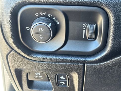 Used 2022 RAM 1500 Big Horn image 24