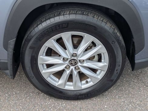 Used 2023 Toyota Corolla Cross LE FWD image 10