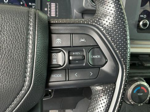 Used 2024 Toyota Tacoma SR5 AWD/4WD image 13