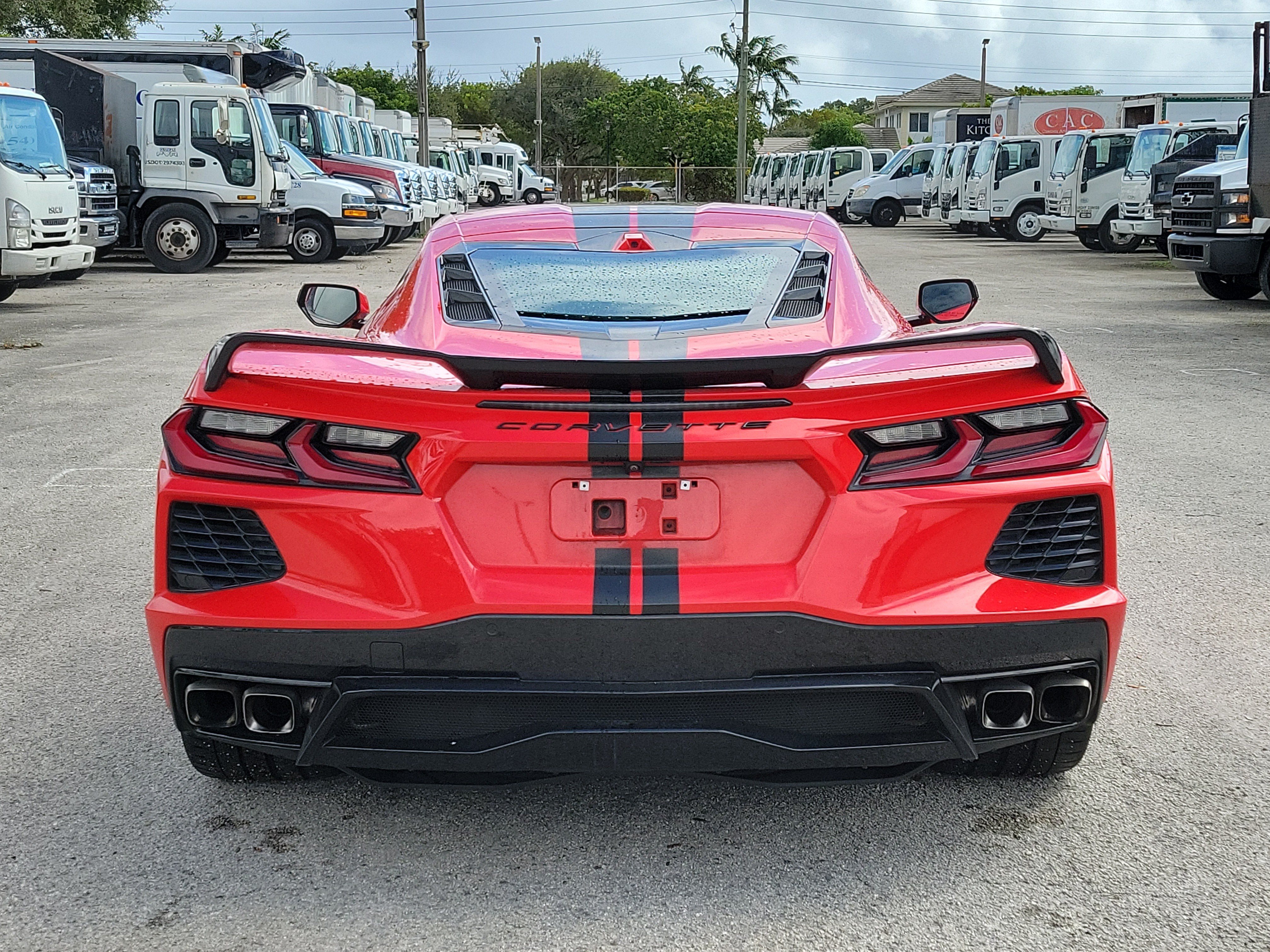 Used 2021 Chevrolet Corvette Stingray Preferred Cpe w/ Engine Appearance Package RWD image 4