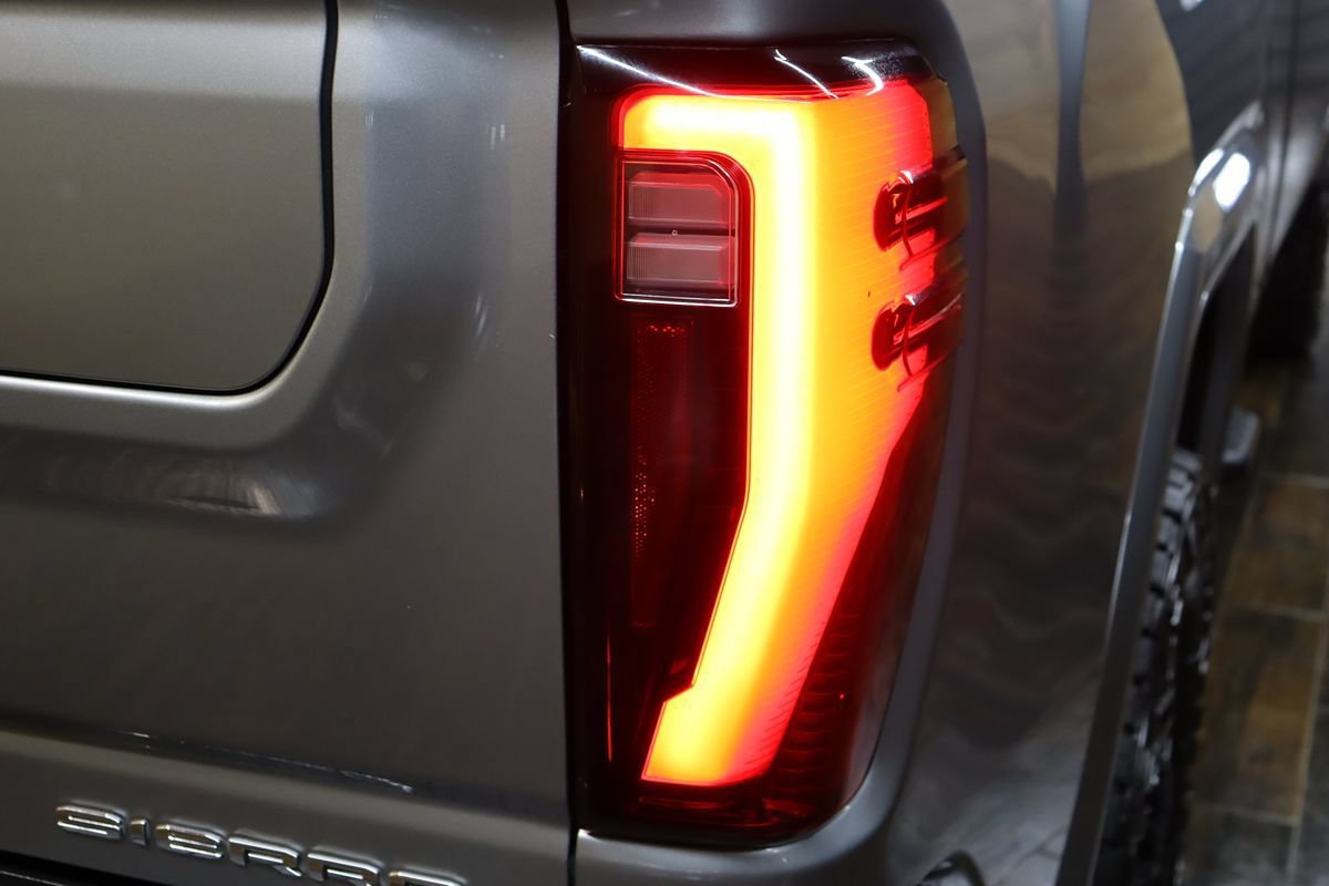 Used 2024 GMC Sierra 2500 Denali Ultimate AWD/4WD image 24