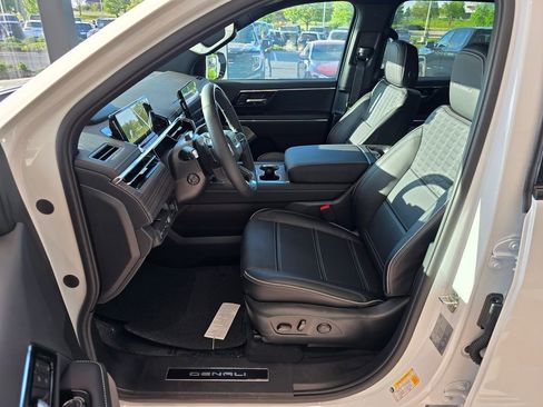 New 2025 GMC Sierra EV Denali image 12