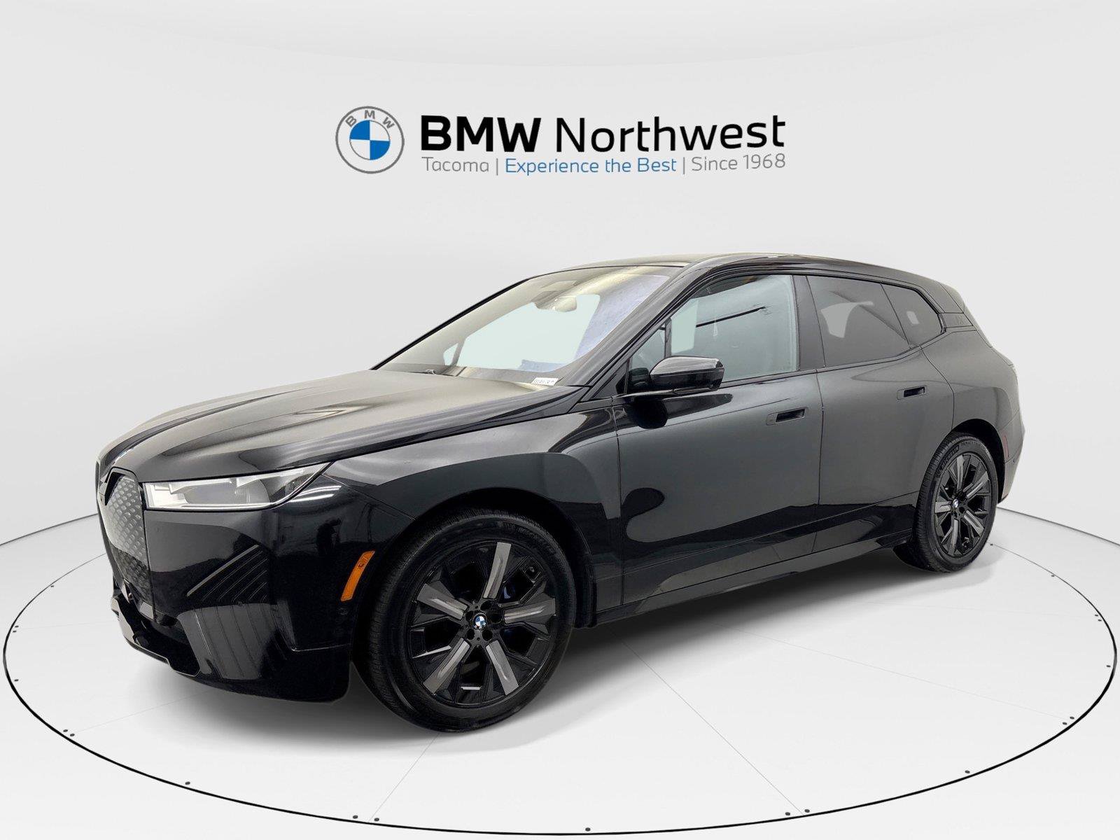 Used 2025 BMW iX xDrive50 w/ Premium Package AWD/4WD image 1
