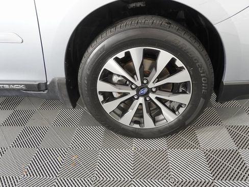 Used 2016 Subaru Outback 2.5i Limited image 15