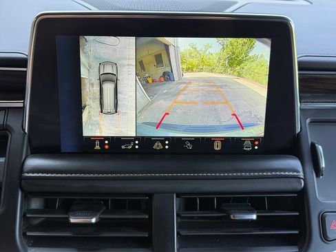 Used 2023 Chevrolet Tahoe Premier w/ Advanced Technology Package AWD/4WD image 14