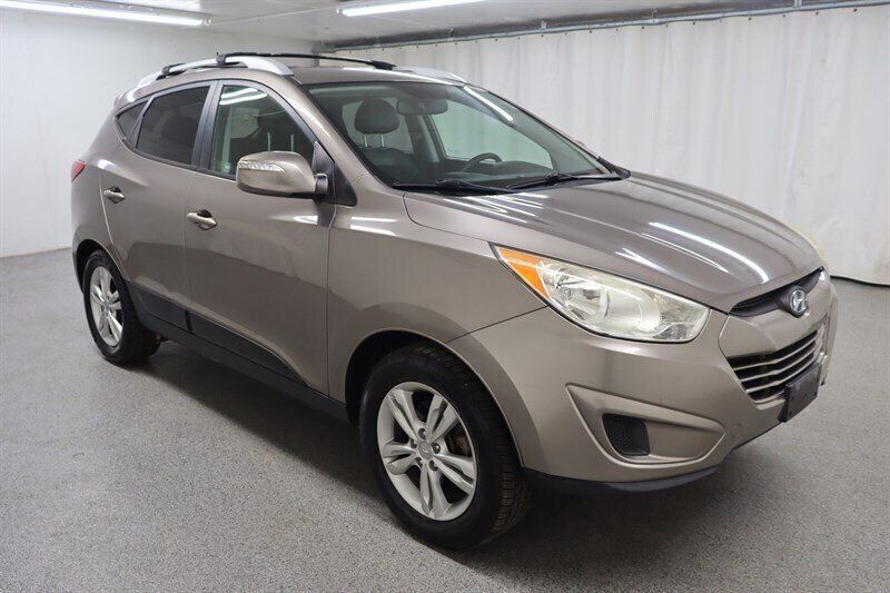 Used 2012 Hyundai Tucson GLS AWD/4WD image 1