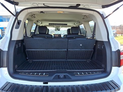 Used 2024 Nissan Armada Platinum w/ Captain's Chairs Package image 34