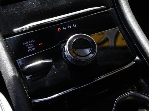 Used 2023 Jeep Grand Cherokee Limited AWD/4WD image 16