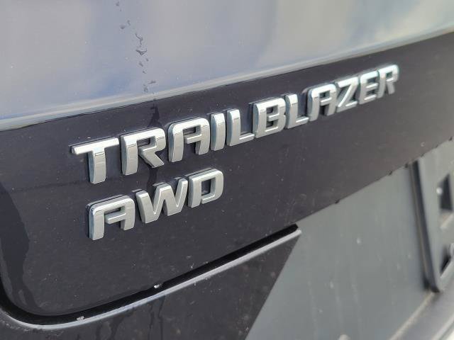 Used 2021 Chevrolet TrailBlazer LT w/ Convenience Package AWD/4WD image 7