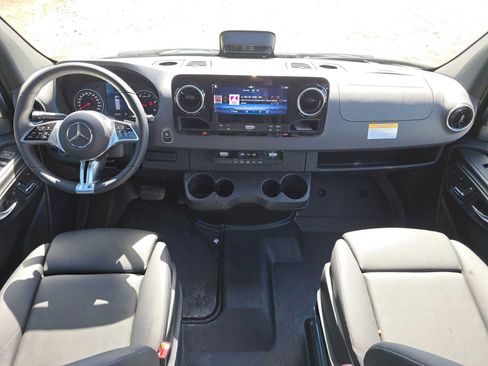 Used 2026 Mercedes-Benz Sprinter 2500 image 17
