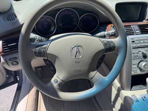 Used 2005 Acura RL AWD/4WD image 12