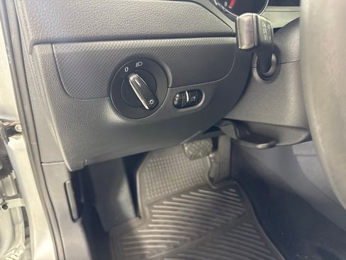 Used 2016 Volkswagen Jetta S image 14