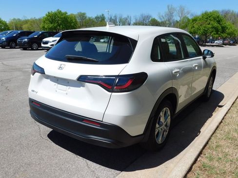 Certified 2025 Honda HR-V LX image 4