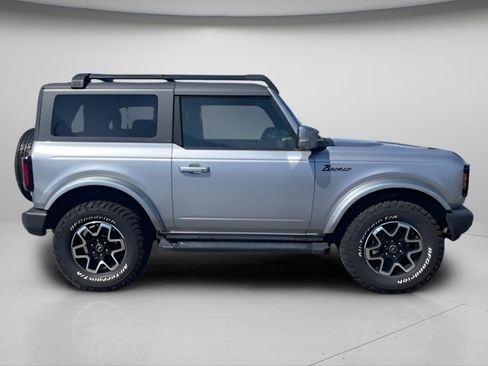 Used 2021 Ford Bronco Outer Banks image 6