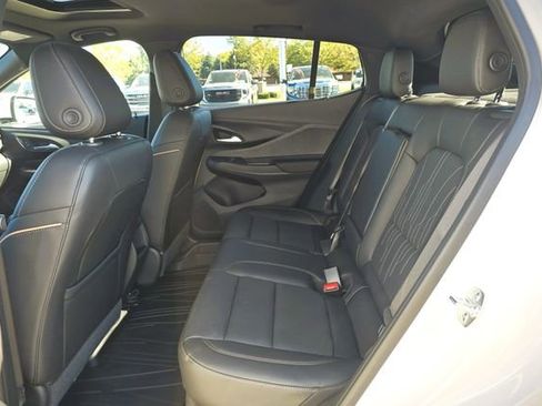 New 2026 Buick Envista Avenir FWD image 10