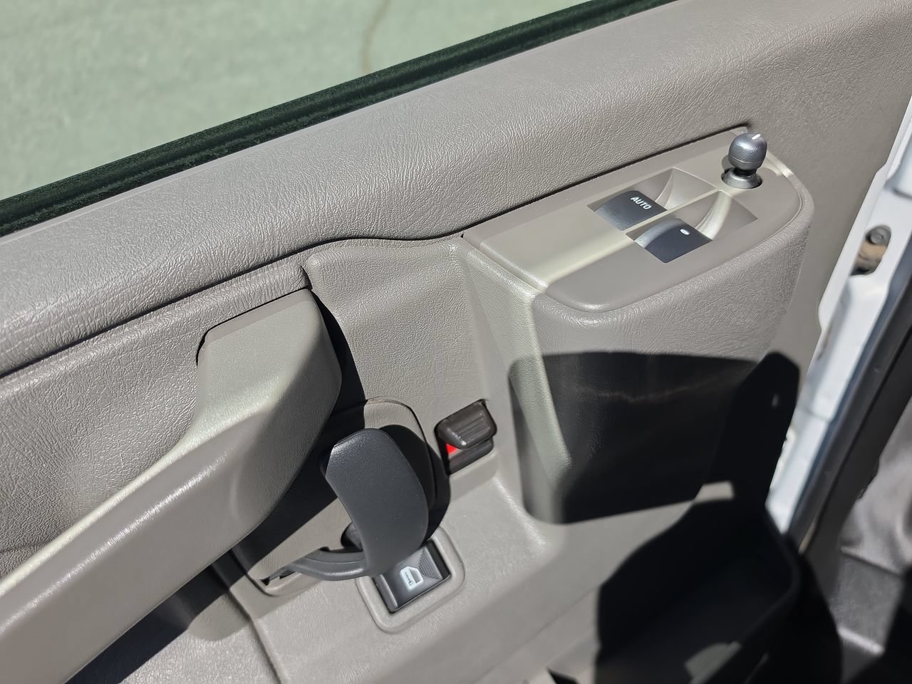 Used 2024 GMC Savana 2500 w/ Driver Convenience Package RWD image 21