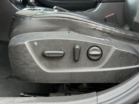 Used 2016 Chevrolet Malibu LT w/ Power Convenience Package image 12