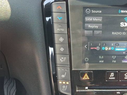 Used 2023 INFINITI QX55 Sensory w/ Lighting Package AWD/4WD image 17