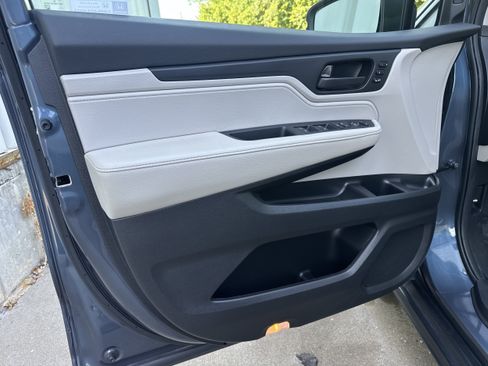 Used 2025 Honda Odyssey EX-L image 8