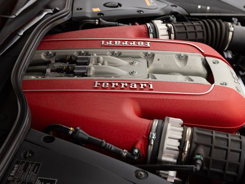 Certified 2018 Ferrari 812 Superfast image 91