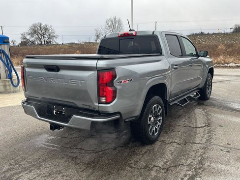 Used 2024 Chevrolet Colorado LT w/ LT Convenience Package III image 5