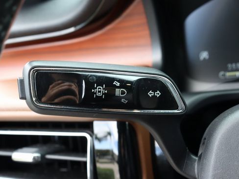 Used 2023 Lincoln Aviator Reserve w/ Elements Package Plus image 40