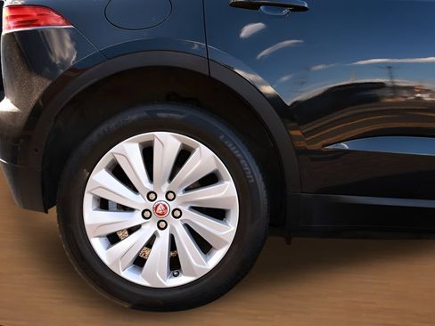 Used 2019 Jaguar E-PACE SE AWD/4WD image 13