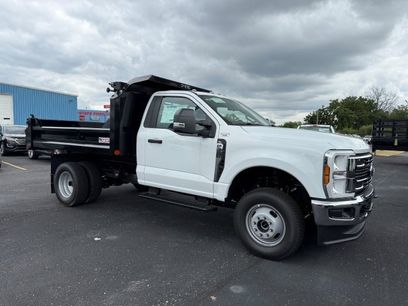 New 2025 Ford F350 XL w/ XL Chrome Package