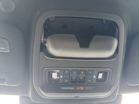 Certified 2023 Ford Explorer Platinum w/ Technology Package image 40